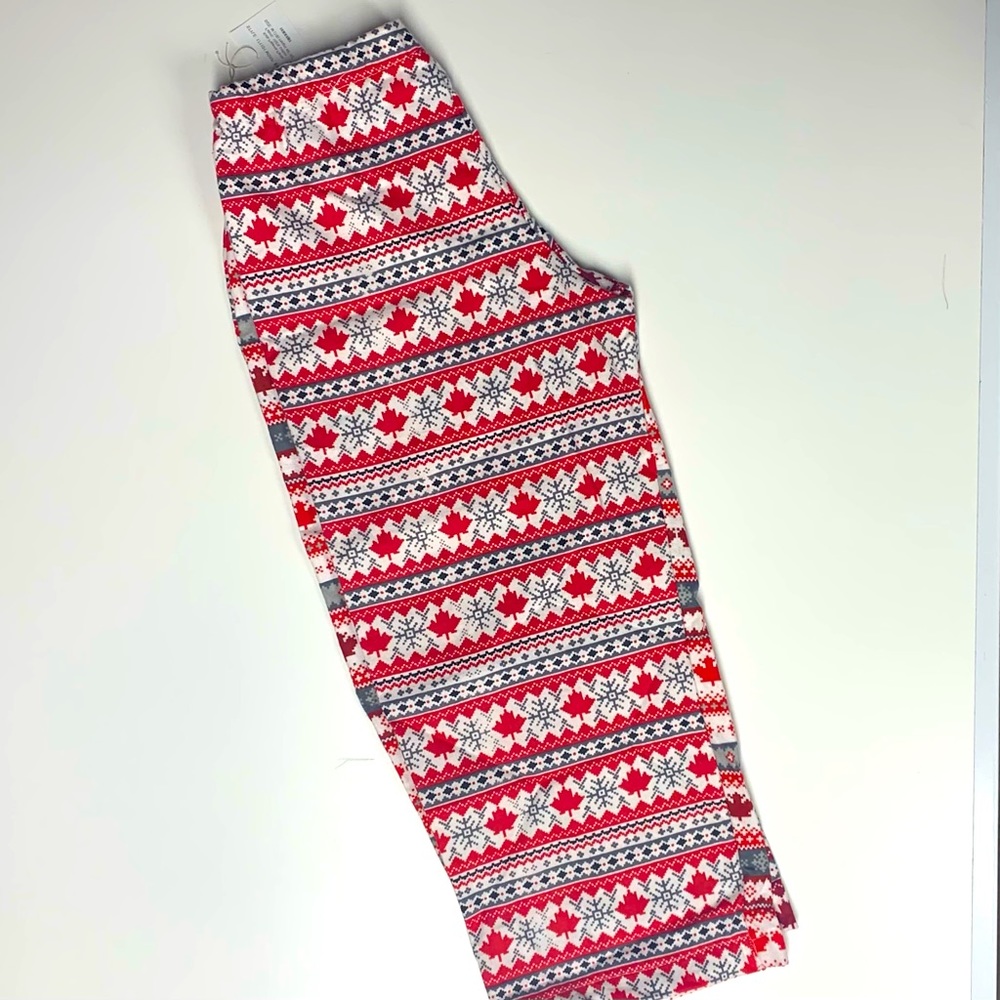 Boys flannel pajama pants with red maple leafs